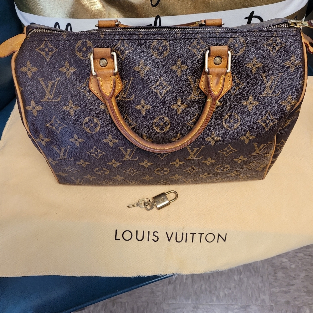 Authentic Louis Vuitton Speedy 30